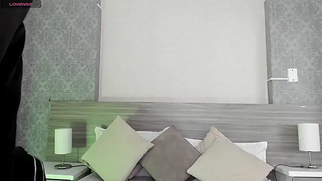 Snapshot of Mistyca chatting on 03-12-25, 10:59 Mistyca online show from 03-12-25, 10:59