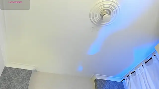 Snapshot of Mistyca chatting on 03-21-25, 11:01 Mistyca online show from 03-21-25, 11:01