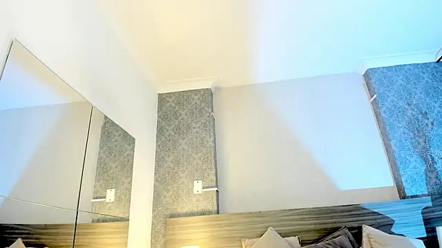 Snapshot of Mistyca chatting on 10-03-25, 10:56 Mistyca online show from 10-03-25, 10:56