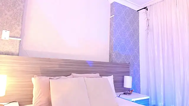 Snapshot of Mistyca chatting on 10-19-25, 01:56 Mistyca online show from 10-19-25, 01:56