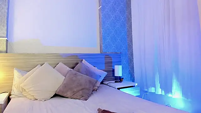 Snapshot of Mistyca chatting on 11-04-25, 10:36 Mistyca online show from 11-04-25, 10:36