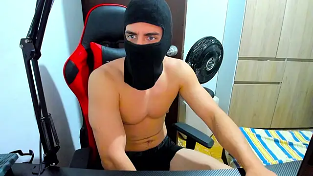 Snapshot of Calihotcaliente277 chatting on 01-10-25, 10:06 Calihotcaliente277 online show from 01-10-25, 10:06