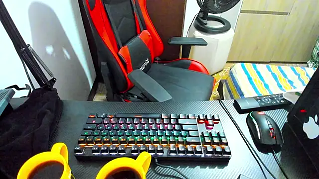 Snapshot of Calihotcaliente277 chatting on 01-14-25, 11:42 Calihotcaliente277 online show from 01-14-25, 11:42