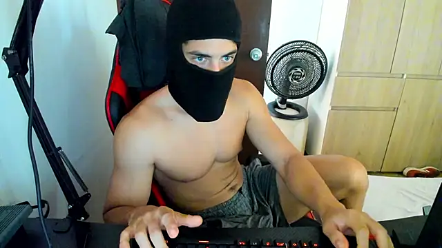 Snapshot of Calihotcaliente277 chatting on 01-24-25, 03:13 Calihotcaliente277 online show from 01-24-25, 03:13