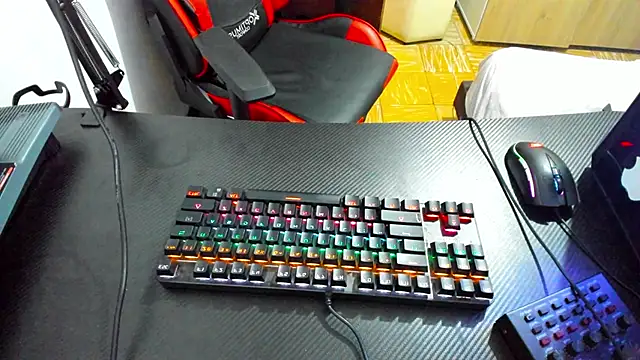 Snapshot of Calihotcaliente277 chatting on 02-05-25, 01:00 Calihotcaliente277 online show from 02-05-25, 01:00