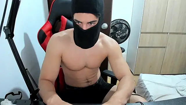 Snapshot of Calihotcaliente277 chatting on 03-12-25, 12:47 Calihotcaliente277 online show from 03-12-25, 12:47