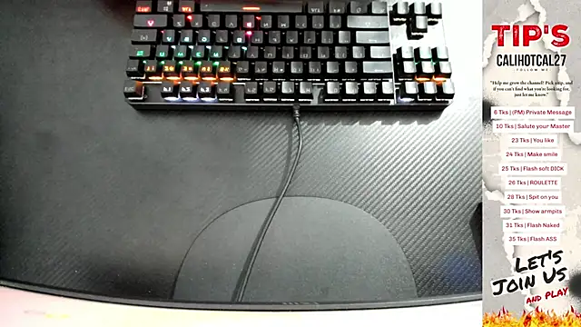 Snapshot of Calihotcaliente277 chatting on 09-29-25, 11:04 Calihotcaliente277 online show from 09-29-25, 11:04