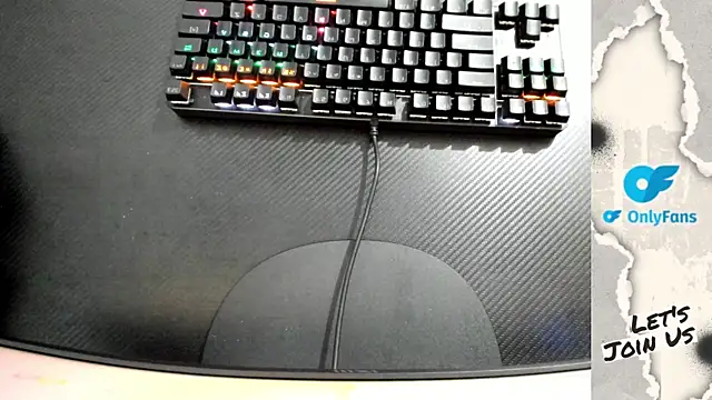 Snapshot of Calihotcaliente277 chatting on 10-01-25, 11:05 Calihotcaliente277 online show from 10-01-25, 11:05