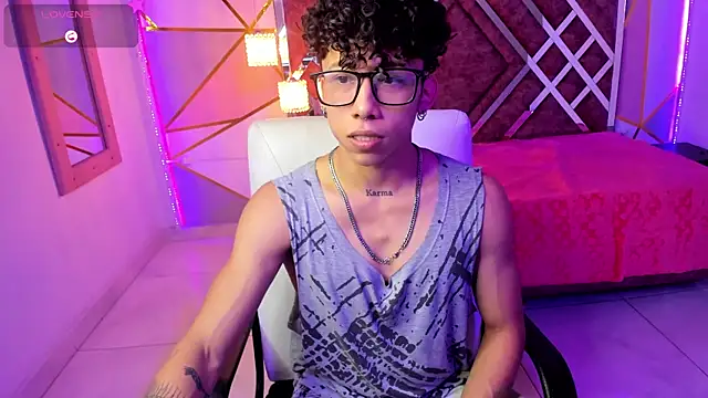 AkazaBoy  online show from 01-29-25, 04:05