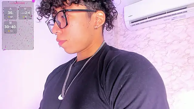 AkazaBoy  online show from 02-19-26, 04:52