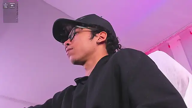 AkazaBoy  online show from 06-30-26, 04:57