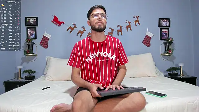 Snapshot of ETHAN_ADAM chatting on 12-13-24, 09:09 ETHAN ADAM online show from 12-13-24, 09:09