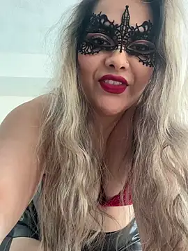 Snapshot of famous_indian_girl chatting on 03-02-25, 04:53 famous indian girl online show from 03-02-25, 04:53