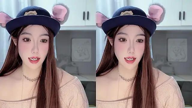 Snapshot of Natasha520 chatting on 02-05-25, 05:42 Natasha520 online show from 02-05-25, 05:42