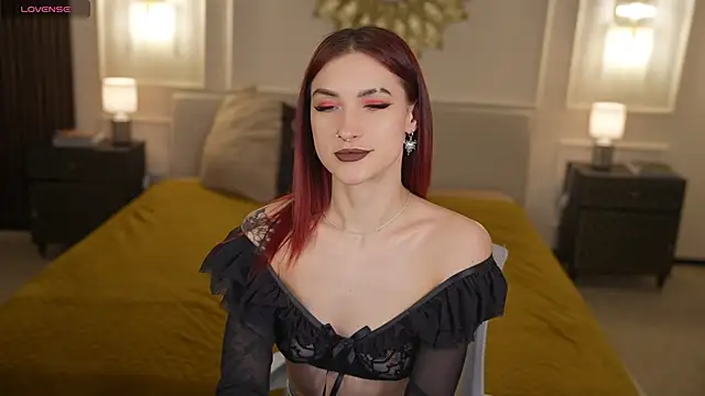 Magnetic Mia  online show from 03-23-26, 07:51