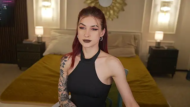 Magnetic Mia  online show from 03-26-26, 01:01