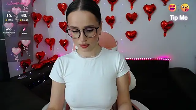 Emillias online show from 03-18-25, 12:03