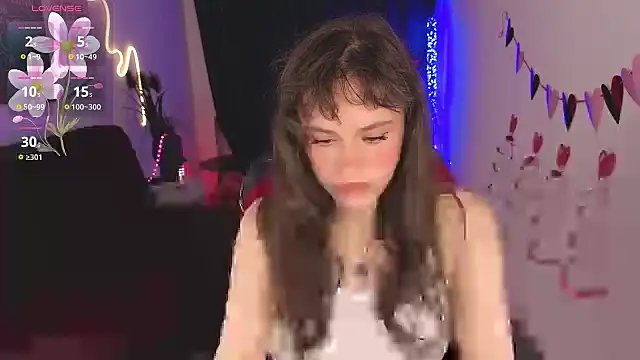 Emillias online show from 04-06-26, 01:12