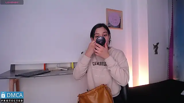 Snapshot of floriamANDjazmin chatting on 02-12-25, 03:07 floriamANDjazmin online show from 02-12-25, 03:07