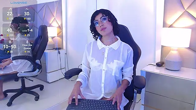 LeeThompson  online show from 01-11-25, 11:56