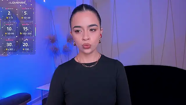 AlanaCraft online show from 12-19-25, 01:51