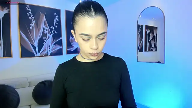 AlanaCraft online show from 02-06-26, 11:52