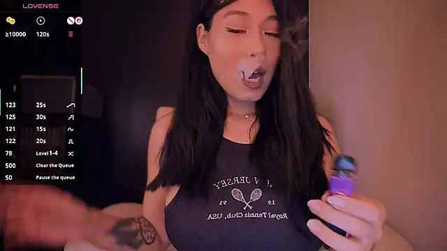 Snapshot of kimmy_chi_ chatting on 11-26-25, 06:53 kimmy chi online show from 11-26-25, 06:53