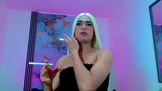 Hellen moons   online show from 03-20-25, 07:04