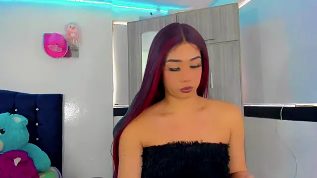 Hellen moons   online show from 10-13-25, 07:03