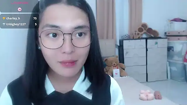 zhaviahale21 online show from 07-28-26, 03:32