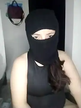 lisseth online show from 12-13-24, 04:00