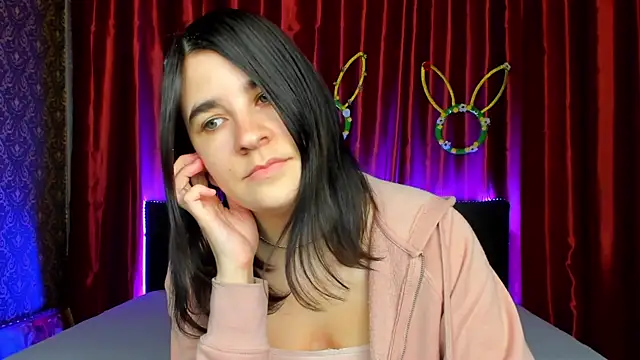  Polly Love  online show from 04-11-26, 07:56