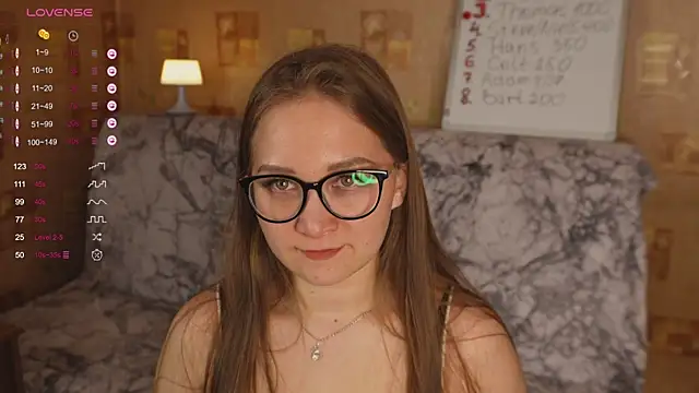 Snapshot of Miatiny chatting on 01-19-25, 01:44 Miatiny online show from 01-19-25, 01:44