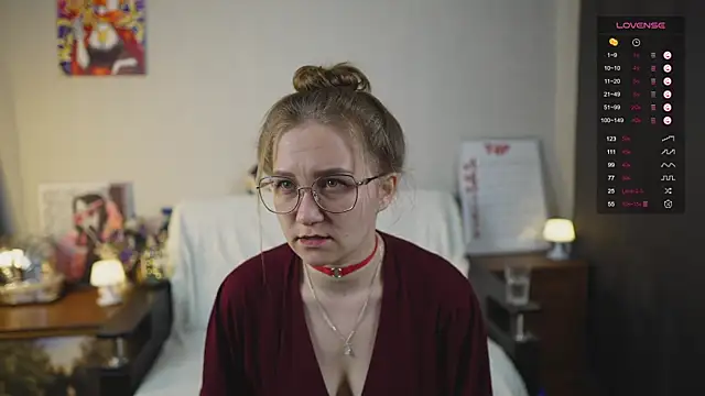 Snapshot of Miatiny chatting on 09-17-25, 01:35 Miatiny online show from 09-17-25, 01:35