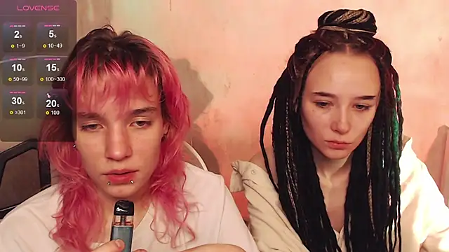 Snapshot of Robin_yourss chatting on 11-25-25, 07:08 Robin yourss online show from 11-25-25, 07:08