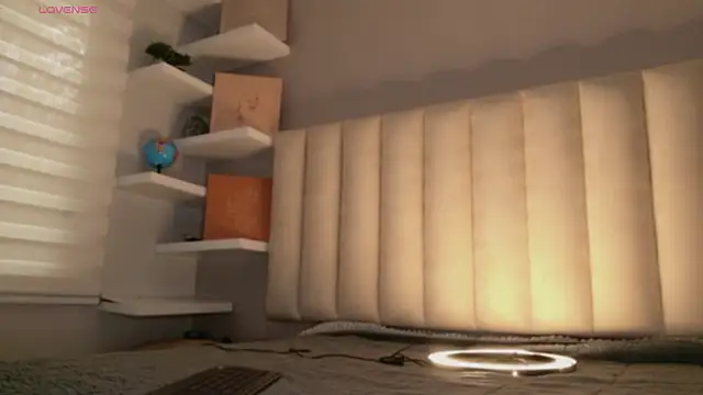 Megan mooree  online show from 04-17-26, 12:52