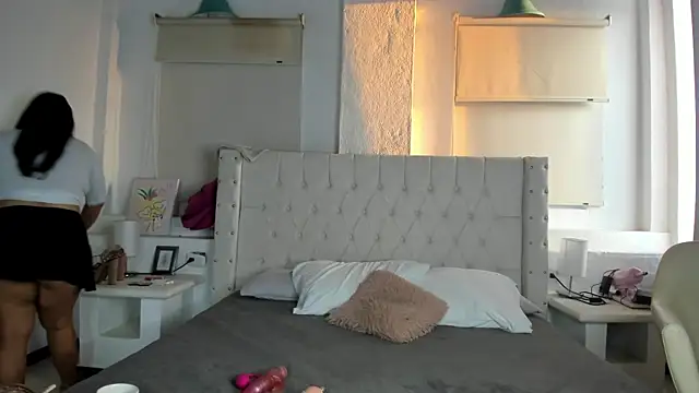 Gabycutee online show from 02-14-25, 10:47