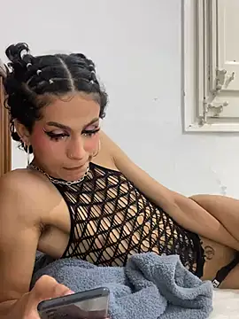 Snapshot of Abby_bella09 chatting on 12-10-24, 03:44 Abby bella09 online show from 12-10-24, 03:44