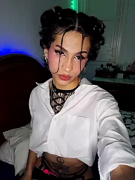 Snapshot of Abby_bella09 chatting on 02-05-25, 12:27 Abby bella09 online show from 02-05-25, 12:27