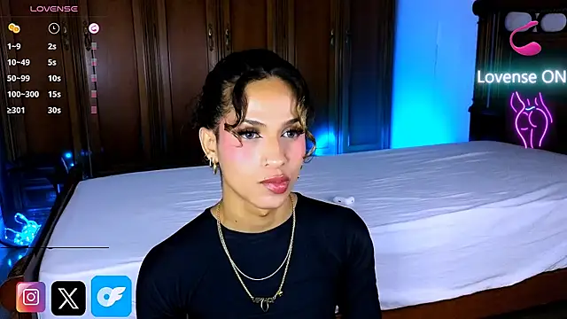 Snapshot of Abby_bella09 chatting on 10-06-25, 03:20 Abby bella09 online show from 10-06-25, 03:20