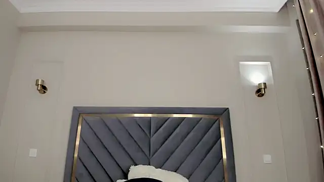 oxxx me online show from 01-27-25, 01:59