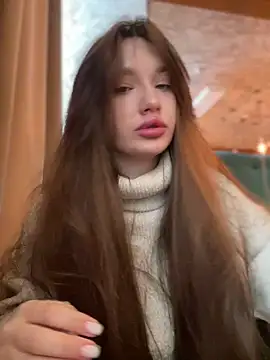 Holly Molii online show from 12-11-24, 05:10