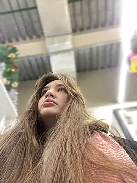 Holly Molii online show from 12-15-24, 05:13