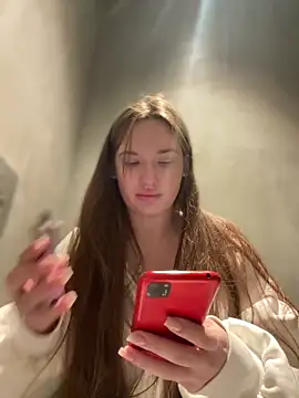 Holly Molii online show from 01-08-25, 08:27