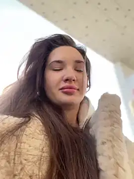 Holly Molii online show from 01-10-25, 04:54