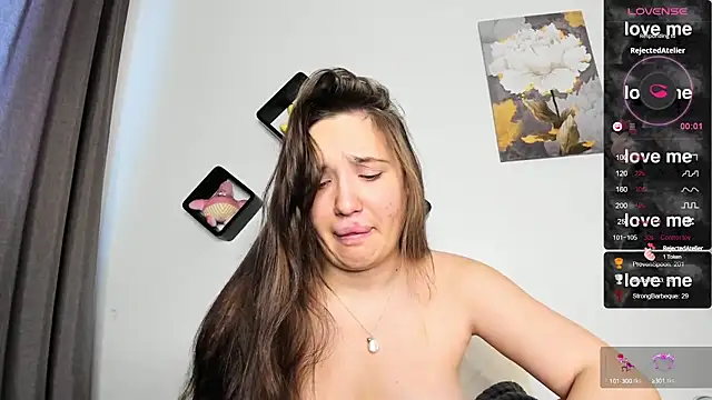 Holly Molii online show from 03-05-25, 09:27