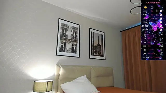 Holly Molii online show from 09-29-25, 01:22