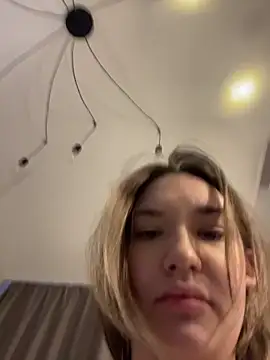 Holly Molii online show from 03-18-26, 12:25