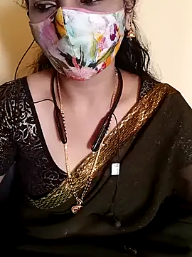 Snapshot of yourtamilcouple chatting on 12-07-24, 03:14 yourtamilcouple online show from 12-07-24, 03:14