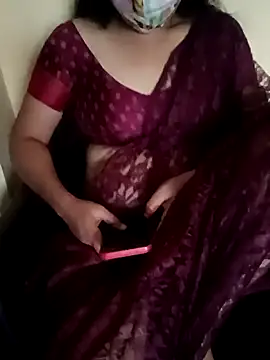 Snapshot of yourtamilcouple chatting on 12-12-24, 10:34 yourtamilcouple online show from 12-12-24, 10:34